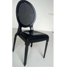 PLASTIC LOUI CHAIR BLACK